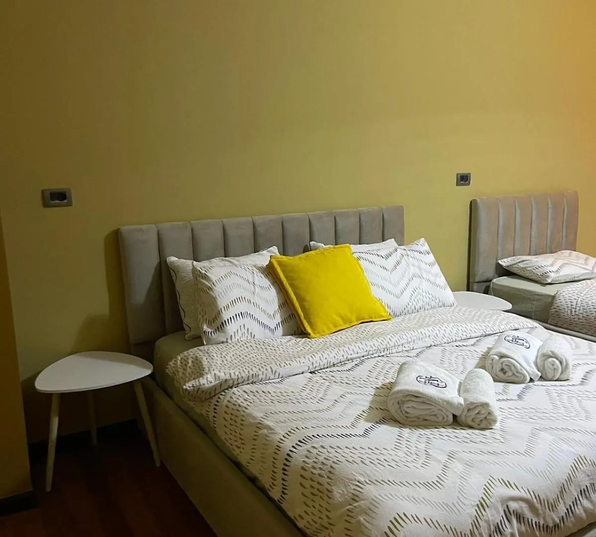 ****  Mb King Hotel Гирокастра Албания