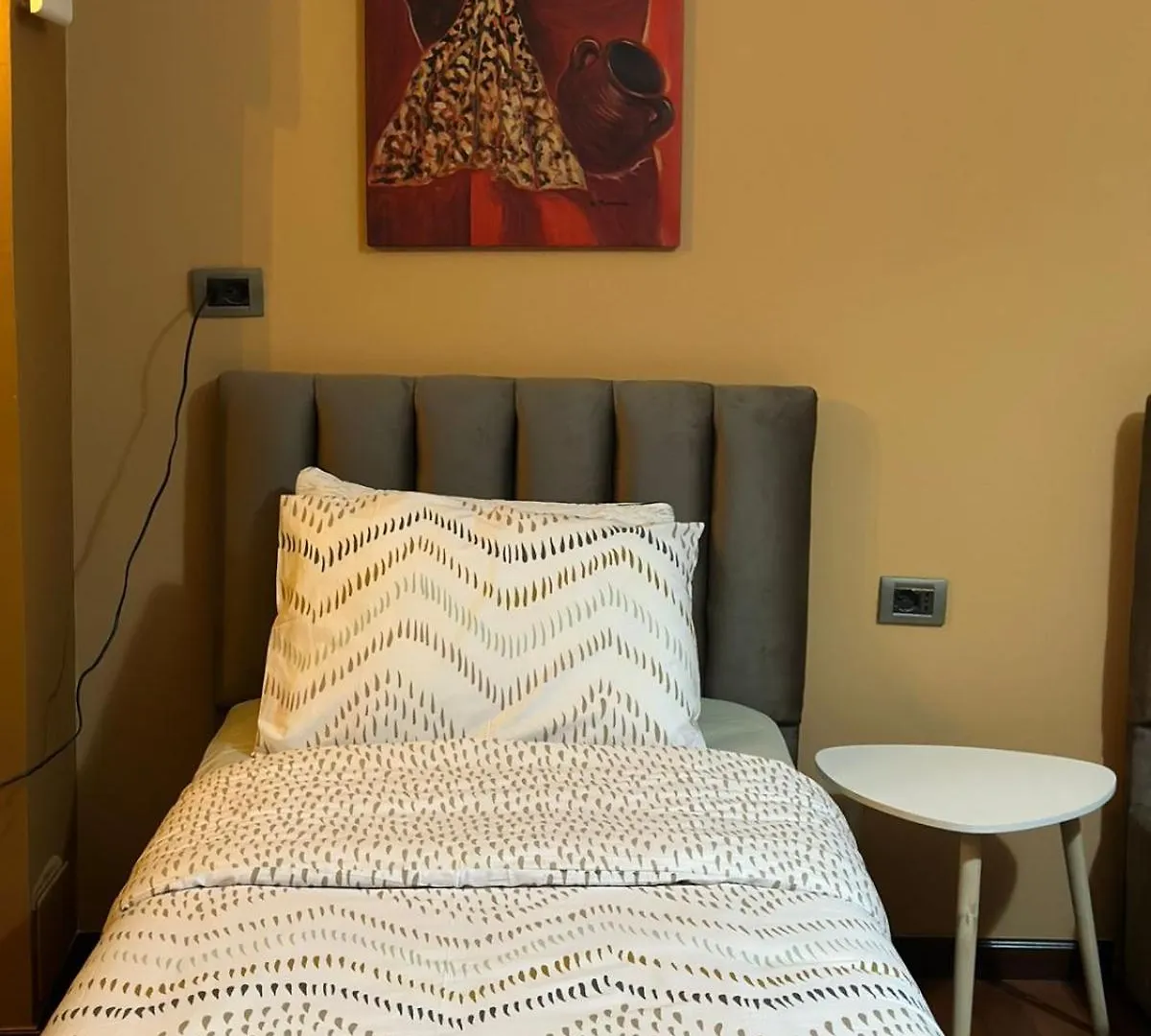 Mb King Hotel Гирокастра