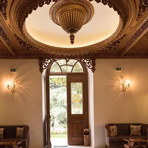 4* Hotel Argjiro